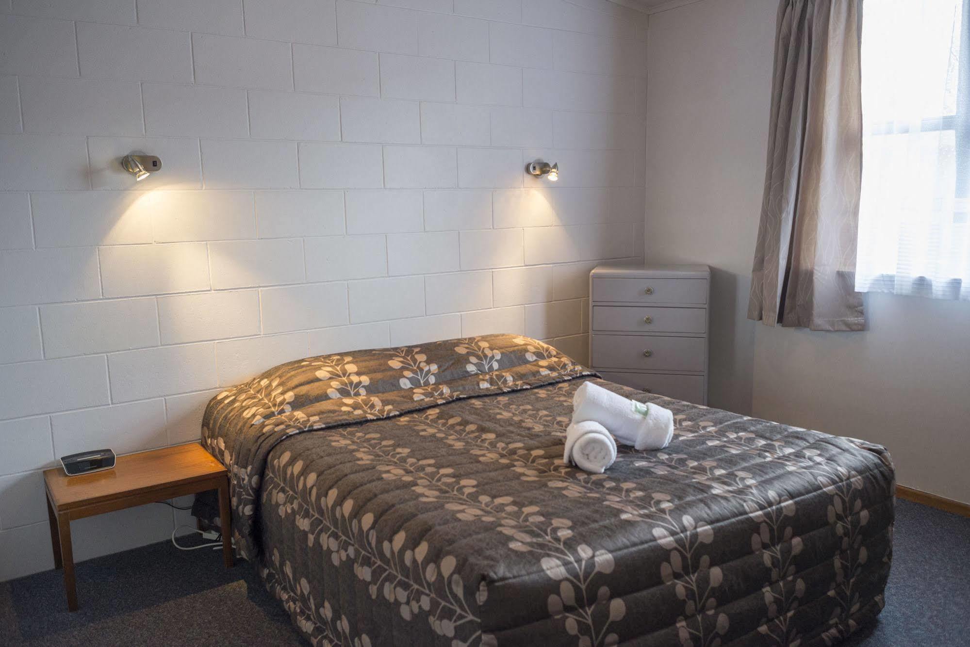 Feilding Motel Bagian luar foto