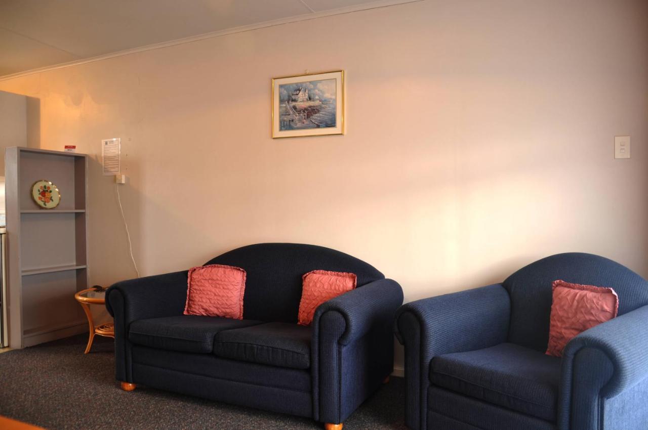 Feilding Motel Bagian luar foto
